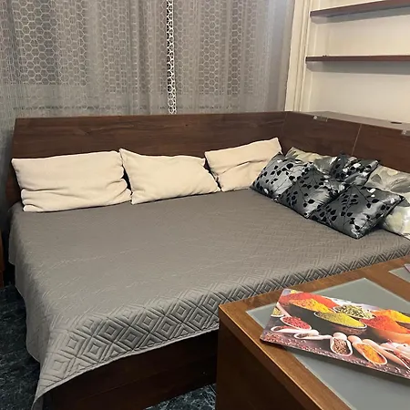 Lozenets Close To Metro Station And Centre Of Town Апартамент