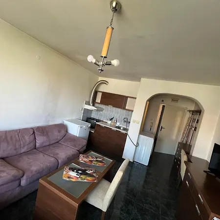 Lozenets Close To Metro Station And Centre Of Town