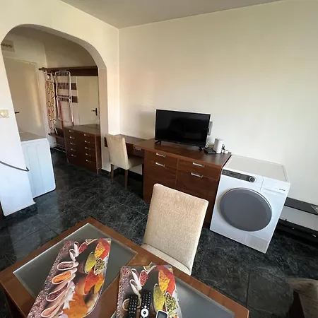 Апартамент Lozenets Close To Metro Station And Centre Of Town София
